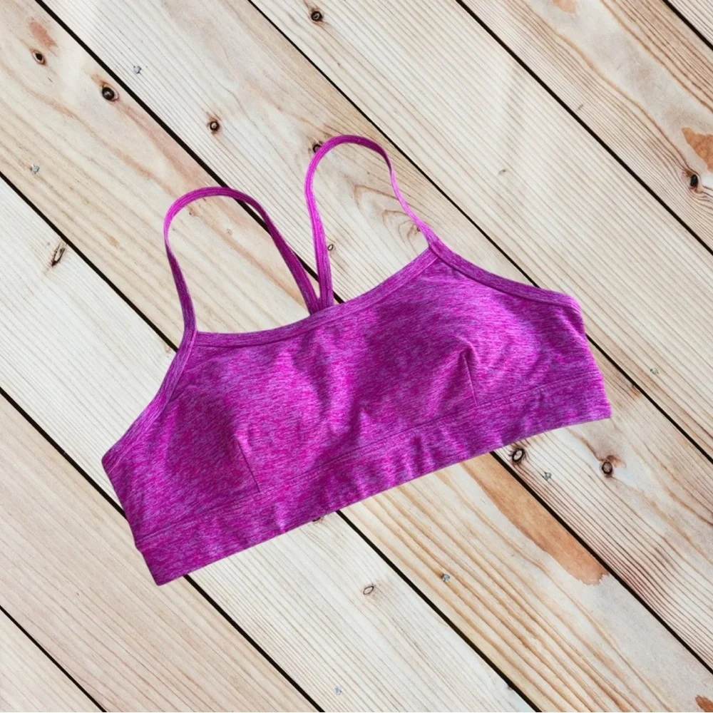 Alo Yoga S Alosoft Gratitude Bra in Pink